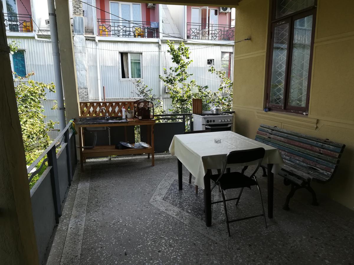 Guest House Of Givi كوبوليتي المظهر الخارجي الصورة